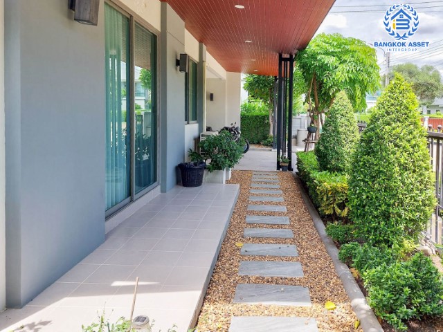 *****บ้านเดี่ยวมือสองย่านแจ้งวัฒนะ ม.เพอร์เฟคเพลส แจ้งวัฒนะ2 หลังมุม เนื้อที่กว้าง 68 ตร.ว. ฟังก์ชัน 4 ห้องนอน 3 ห้องน้ำ ที่จอดรถ 2 คัน สภาพใหม่เอี่ยม ตกแต่งครบพร้อมเข้าอยู่ได้ทันที ตั้งบนสุดยอดทำเล การเดินทางสะดวกสบาย เชื่อมต่อถนนแจ้งวัฒนะ, ถนนชัยพฤกษ์, ถนนติวานนท์ และจุดขึ้นทางด่วน "ศรีสมาน" จองเลยวันนี้!